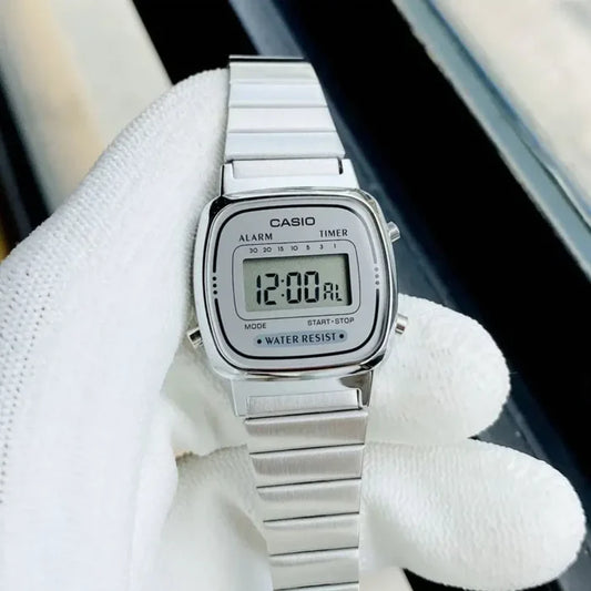 Casio Womens Vintage LA670 Silver Grey